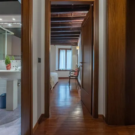 Exclusive Duplex In The Center X9! * Ferrara