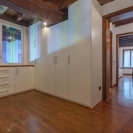 Appartement Guesthost - Exclusive Duplex In The Center X9! *