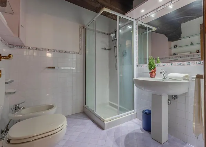 Guesthost - Exclusive Duplex In The Center X9! Apartament