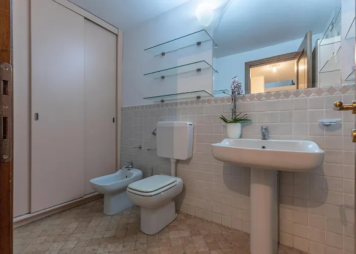 Guesthost - Exclusive Duplex In The Center X9! Apartman