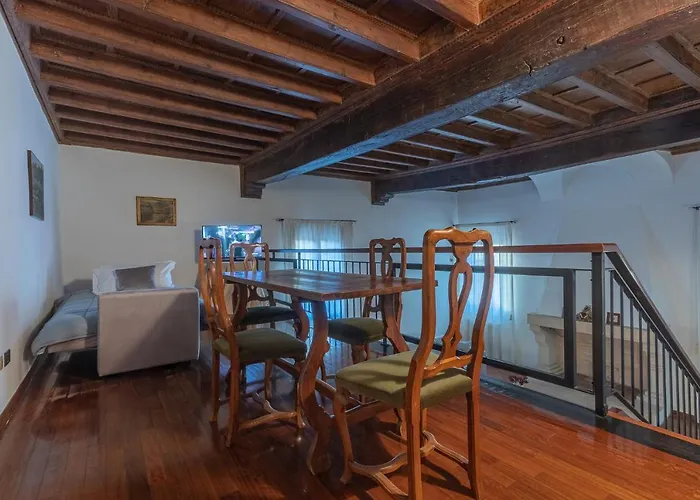 Guesthost - Exclusive Duplex In The Center X9! Apartament *